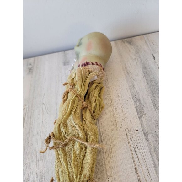 Gemmy wiggle zombie body bag hanging prop Halloween decor - Picture 7 of 7